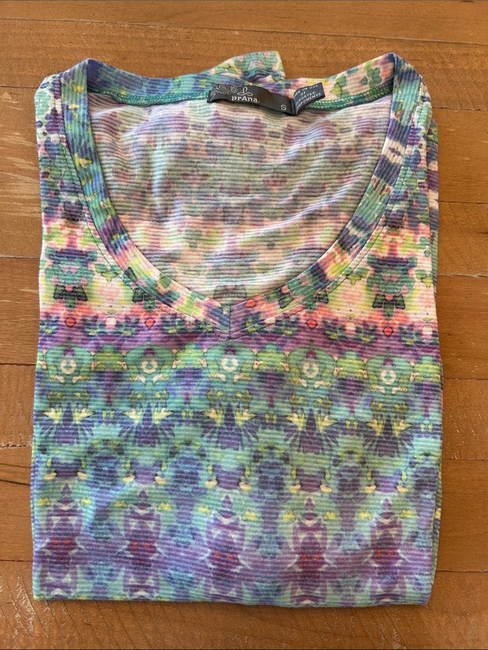 Prana Multicolor Short Sleeve V-Neck Tee — Green Purple Pink Blue